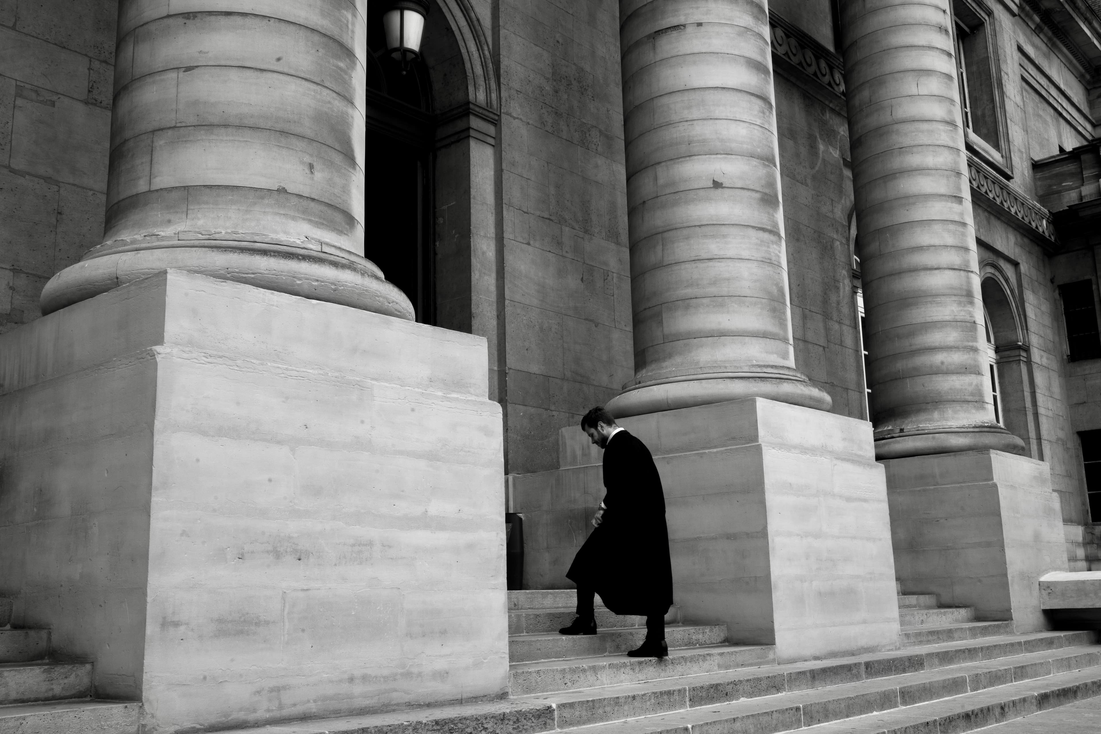 Maître Claro au Palais de Justice